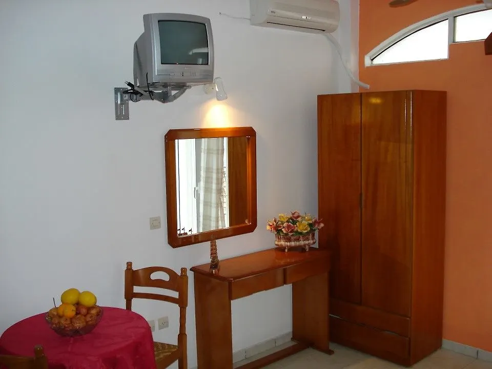 ***** Aparthotel Madison Studios Vlachata Greece